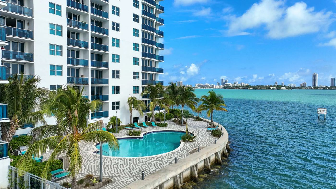 Wake Biscayne Bay